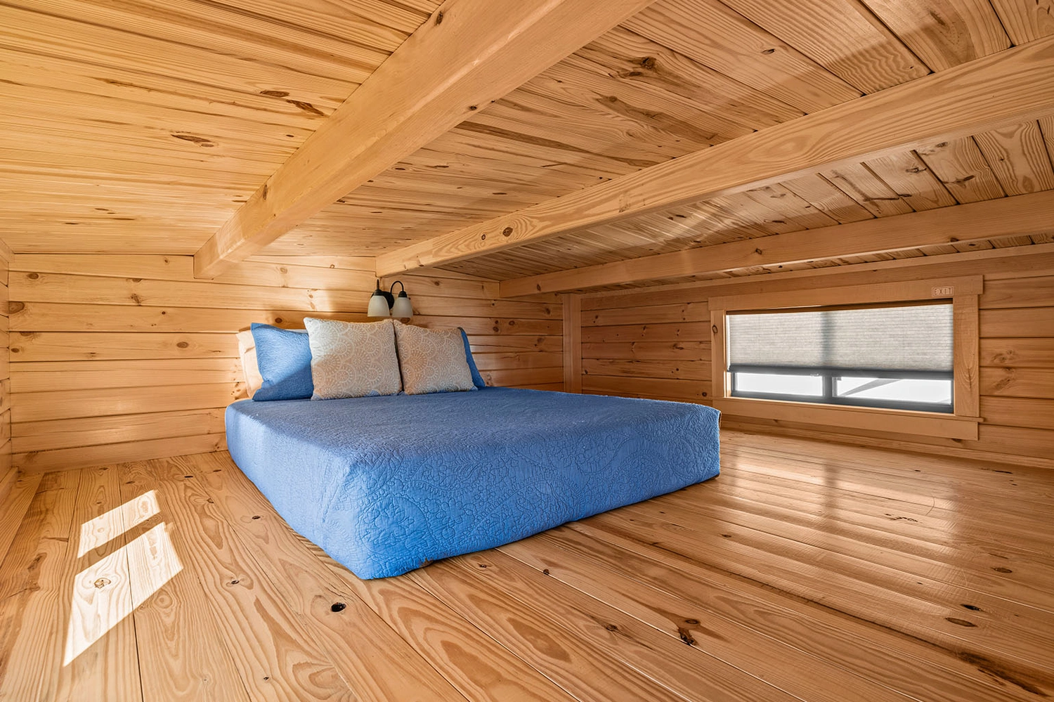 433d3cbd-41fb-4c82-8196-c2677d136535-xxLarge