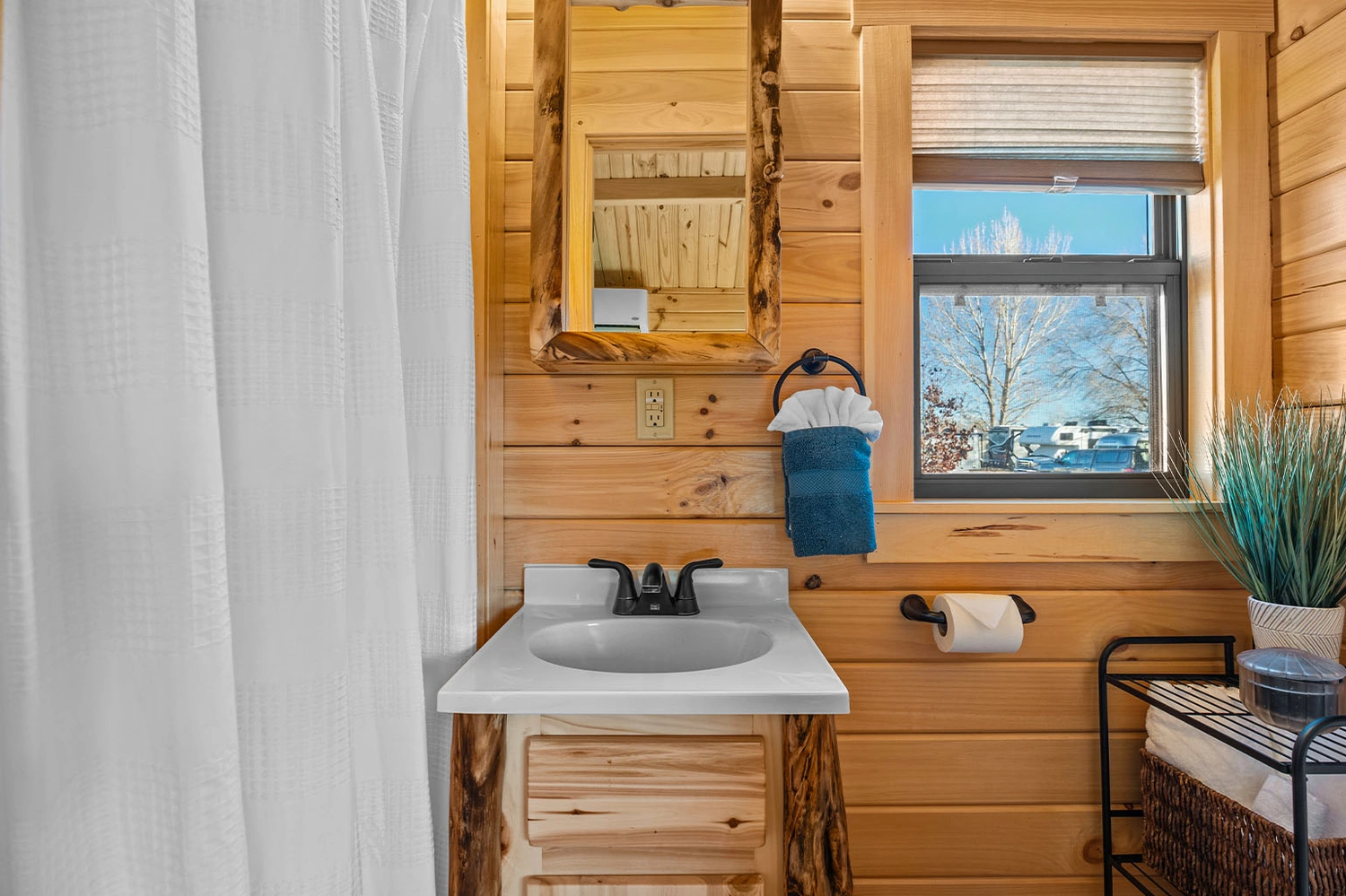 9e062eec-74a9-4c9e-a4d6-0f6d7bd210c8-xxLarge