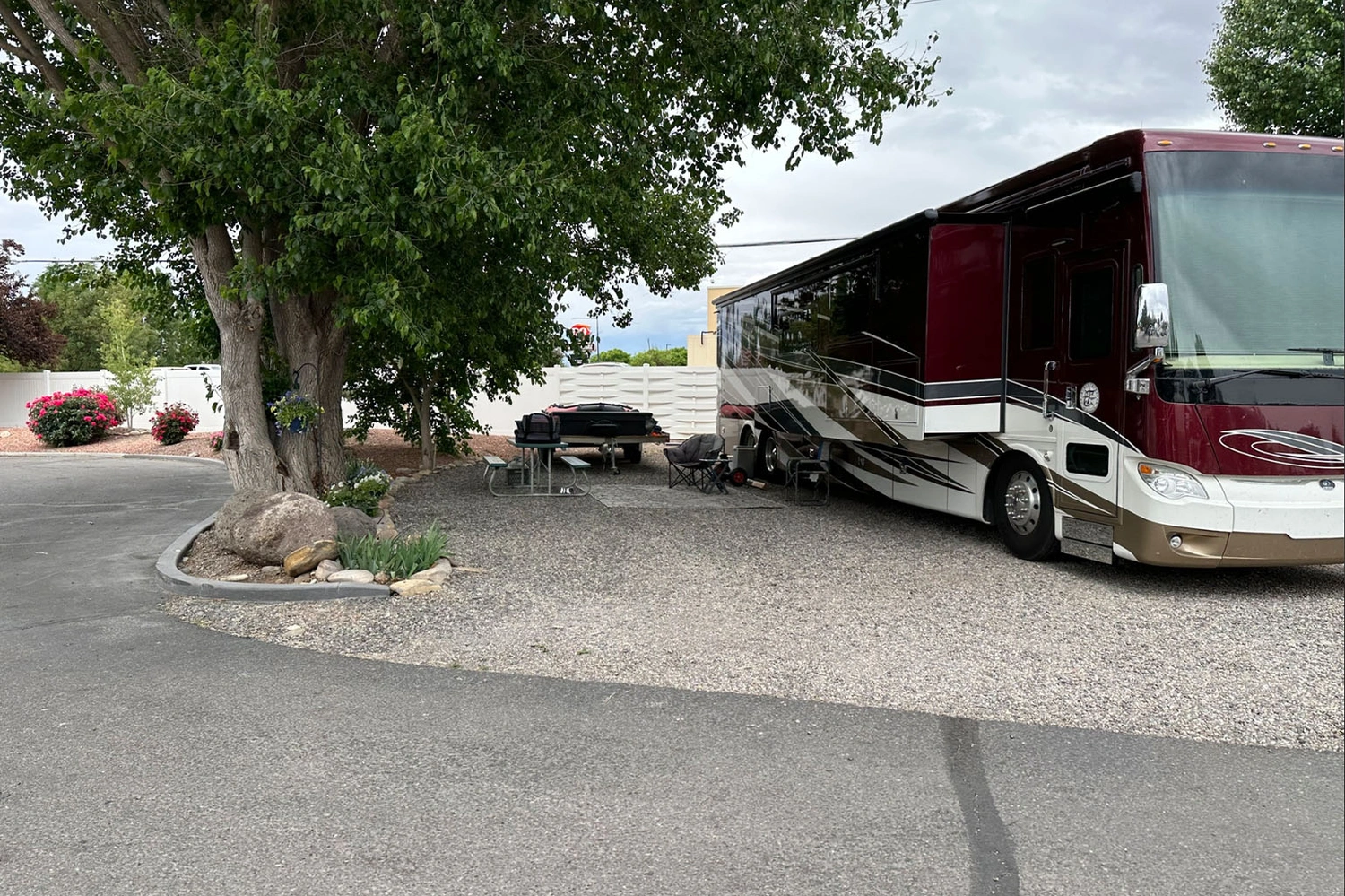 faf21600-b040-404a-897c-e863bdc009c3-xxLarge